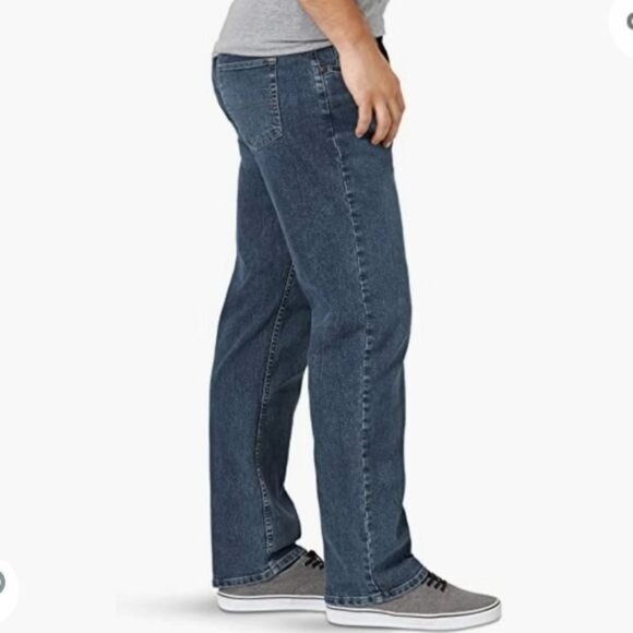 Wrangler Hero Relaxed Fit Jeans - Picture 1 of 11